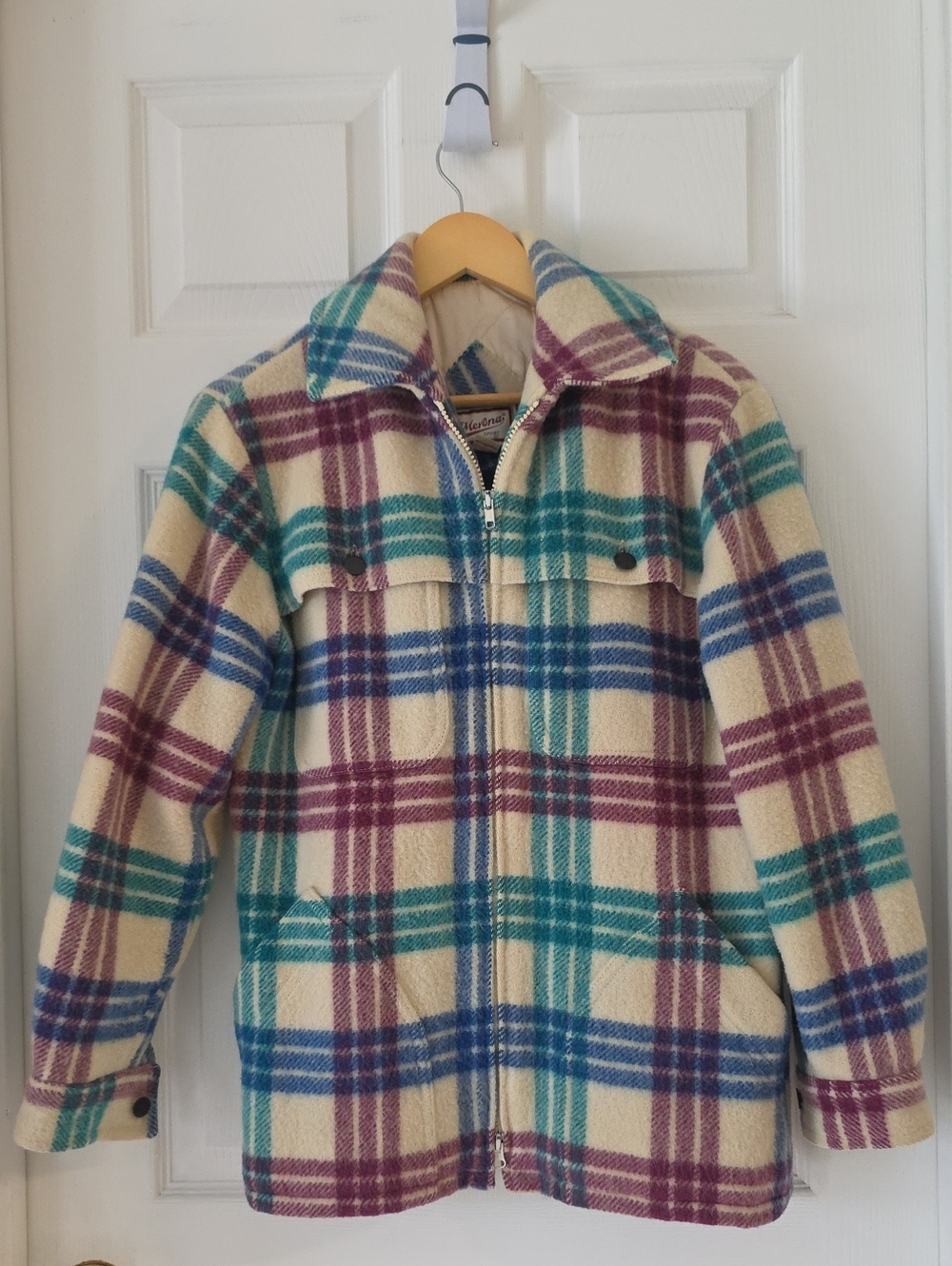 Vintage Merona 100% Wool Cream Plaid Colored Shacket Zipper Front With 4 Pockets